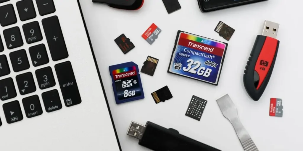 Memory-Cards-and-Flash-Drives-Recovery